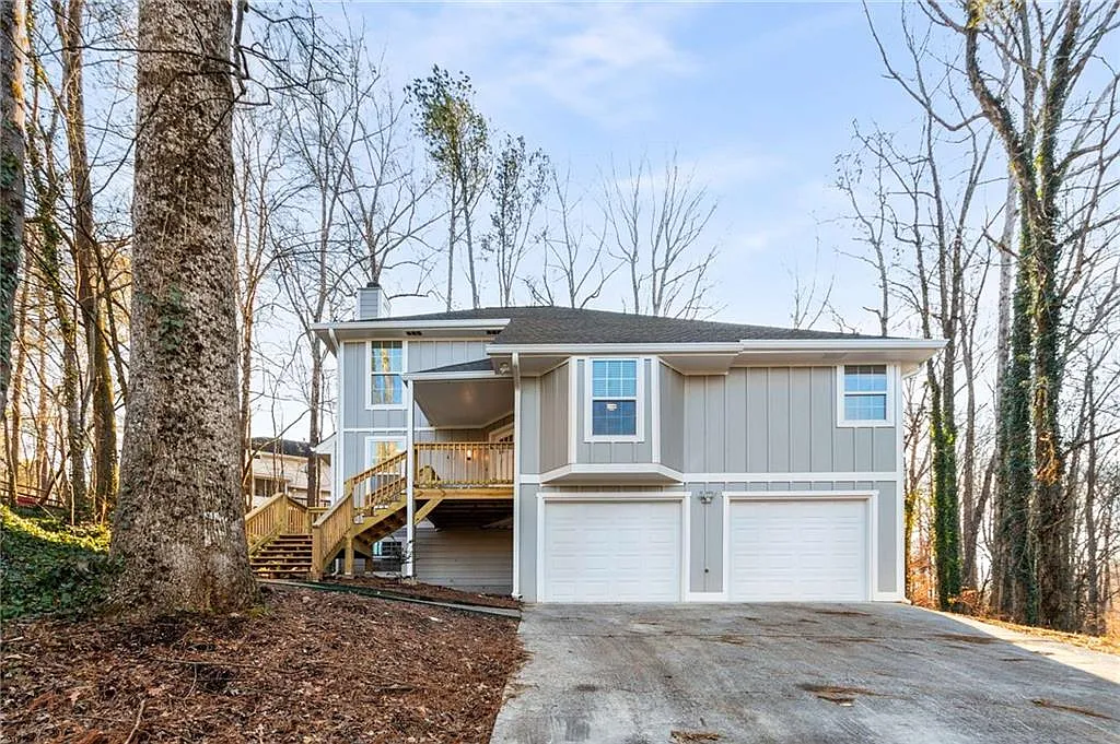4 bed, 3.0 bath, 3497 sqft, $4,000 — Photo 1