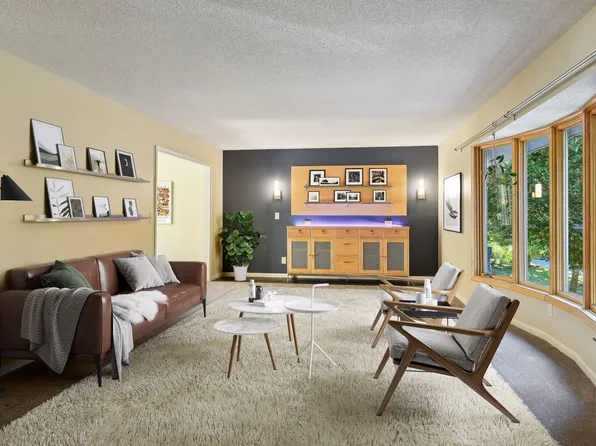 4640 Bassett Creek Ln, Golden Valley, MN 55422