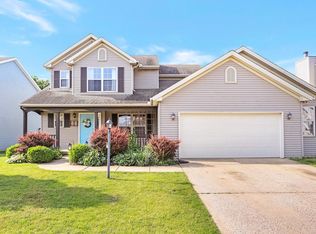 3913 Wild Flower Dr, Champaign, IL 61822