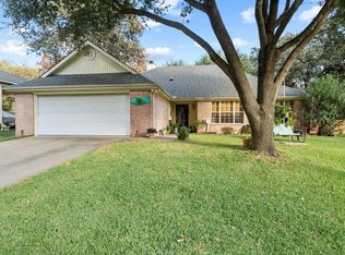 123 Santa Monica Dr, Mabank, TX 75156