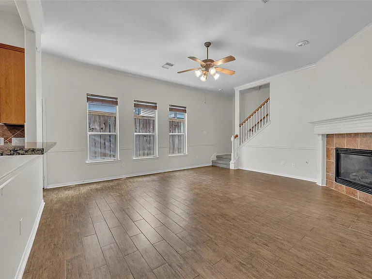 2614 Shady Acres Ct — Photo 7