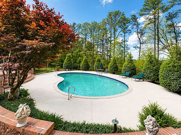 4th image of 414 Bellwood Dr