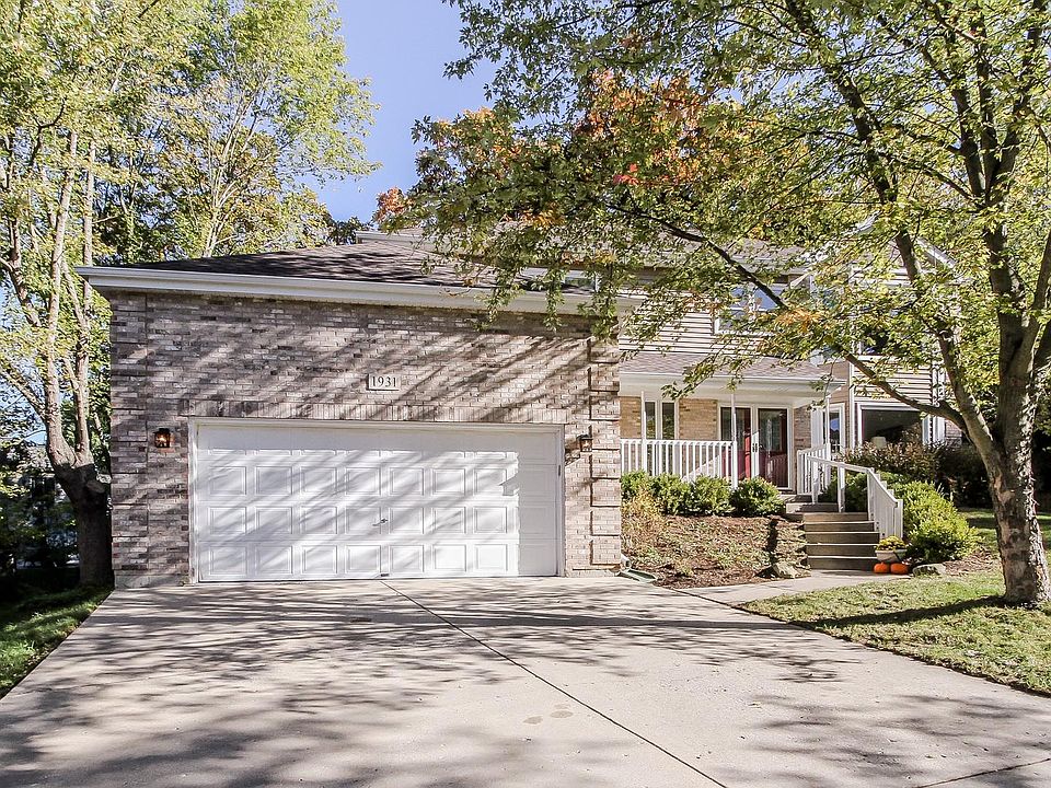 2nd image of 1931 Riverwood Dr