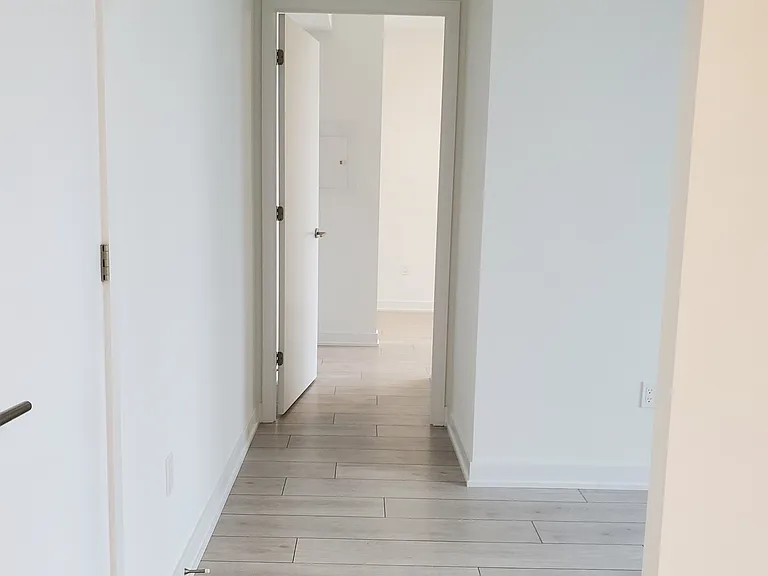 5858 Yonge St #3205 — Photo 12