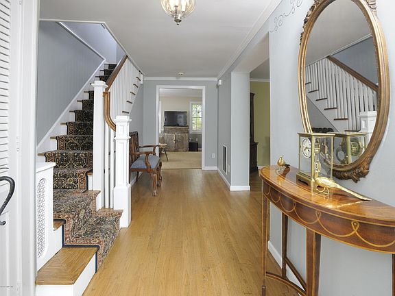 3rd image of 18 W End Ave Rear Old