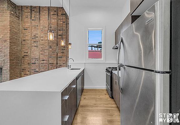 3rd image of 38 Lawton St #5