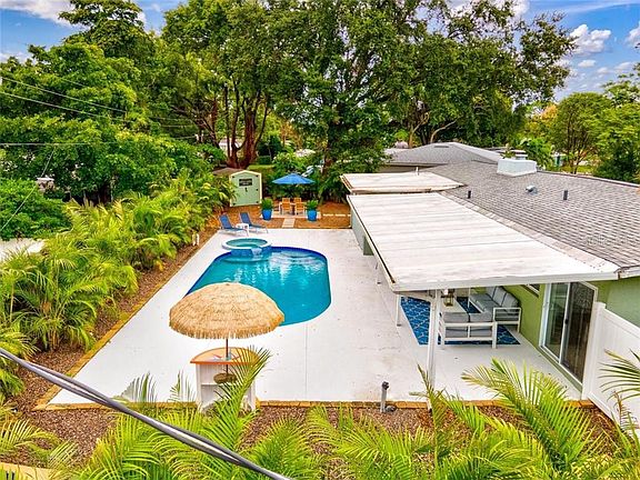 3rd image of 2755 Goldenrod St