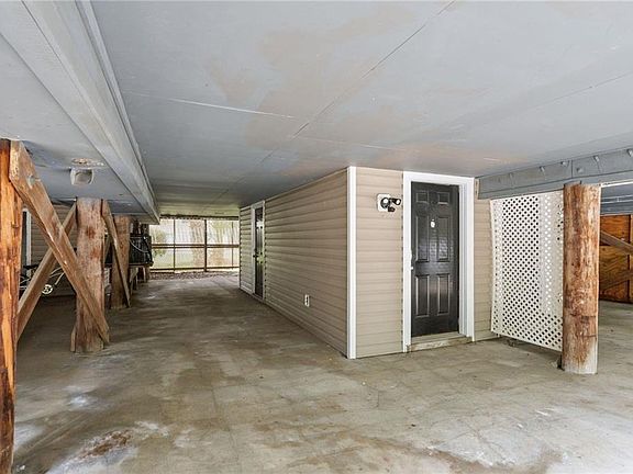 3rd image of 6 Yacht Club Dr APT 120