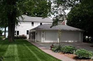 2nd image of 2520 Garland Ave