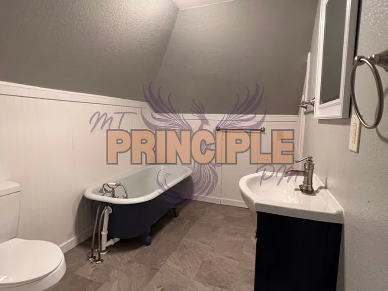 517 W Granite St — Photo 24