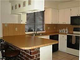 5th image of 211 Concordia Dr