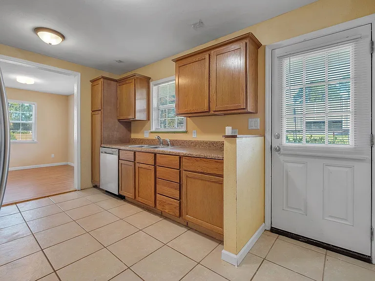 2115 Jackson Bluff Rd — Photo 10