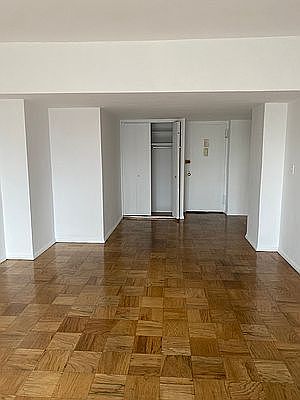 4th image of 245 E 63rd St APT 35B