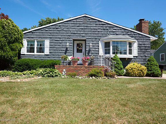 2nd image of 599 Greene Avenue