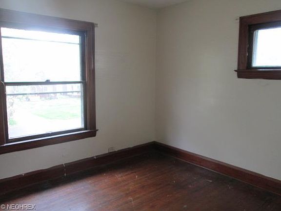 5th image of 3756 Washington Park Blvd