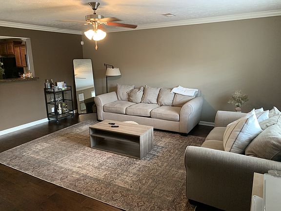 2nd image of 2007 Debonair Ln