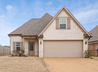 8036 Cherry Hill Dr, Southaven, MS 38671