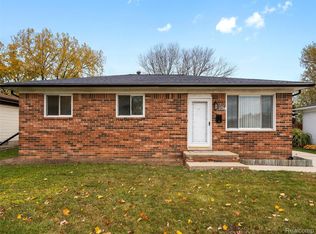 18917 Martin Rd, Roseville, MI 48066