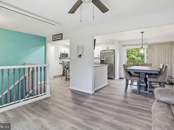 45364 Barefoot Dr, California, MD 20619