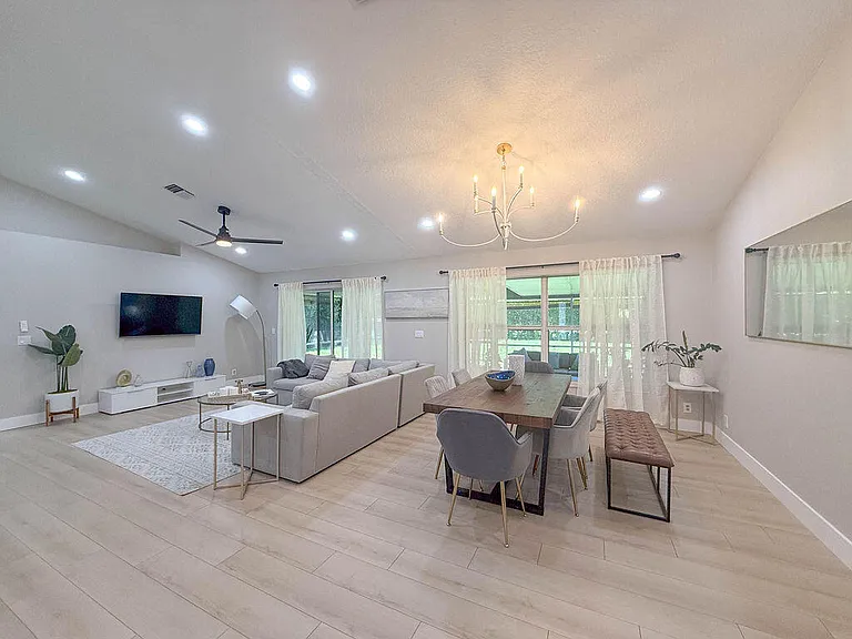 14010 Aster Ave — Photo 4