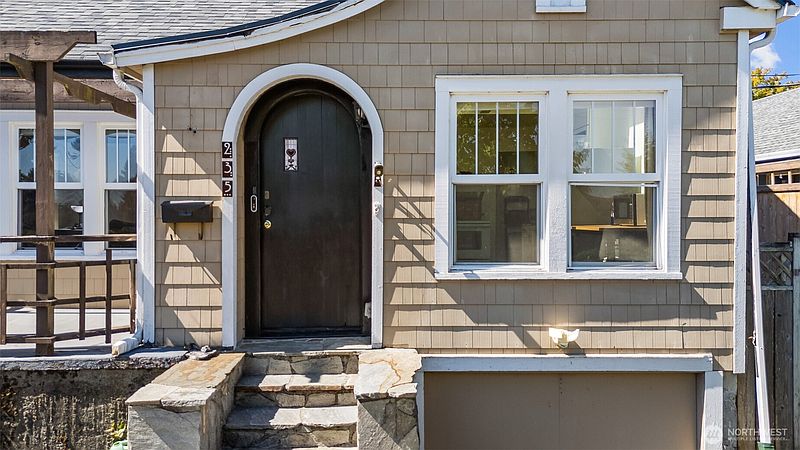 3rd image of 235 Percival Street NW
