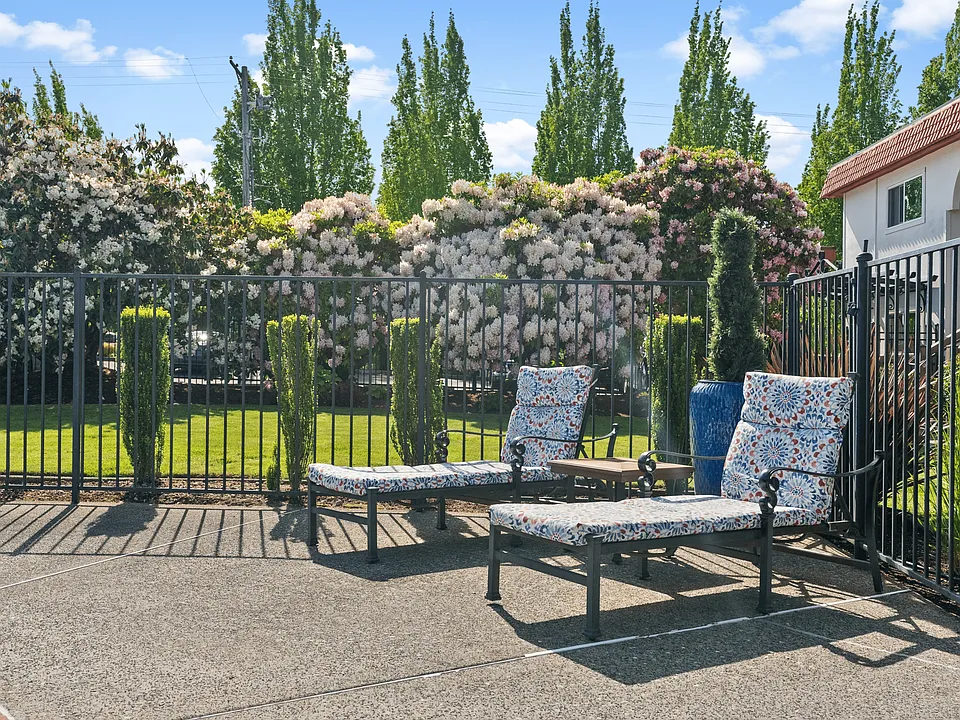 Community Pool Lounge Area