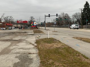 38498 N Sheridan Rd, Beach Park, IL 60087