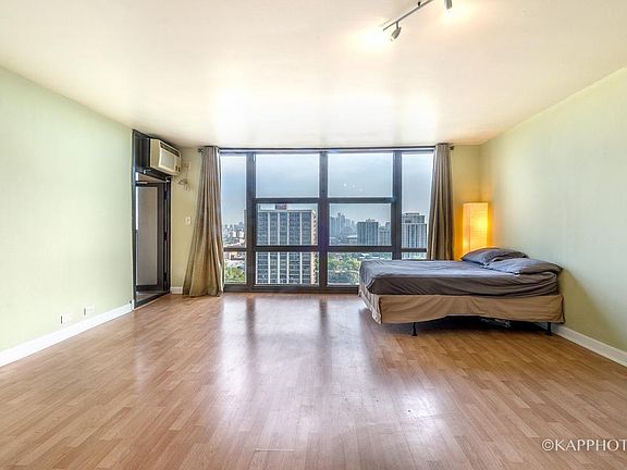 5th image of 3001 S Michigan Ave Unit 1808