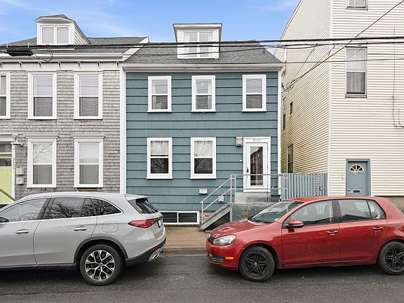 2nd image of 2126 Creighton St