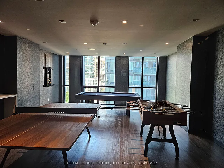 1 Yorkville Ave #4401 — Photo 20