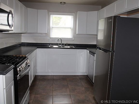 5th image of 4010 W 44th St
