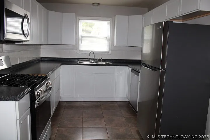 4010 W 44th St — Photo 5