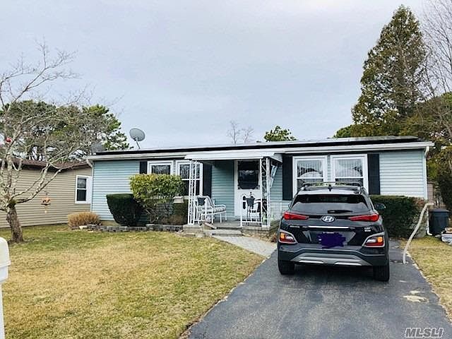 1st image of 12 Limetree Dr