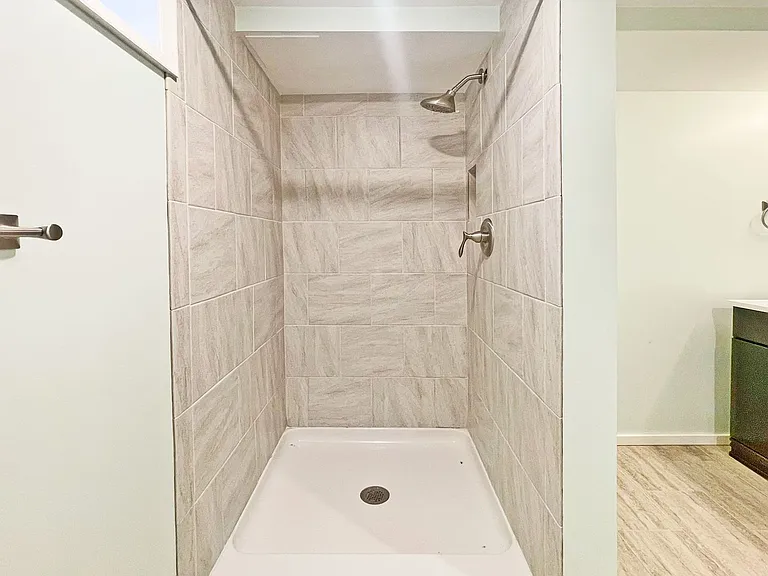 1064 Hackmann Cir NE — Photo 11
