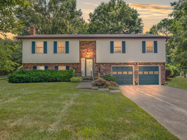 209 Farmbrook Cir, Frankfort, KY 40601