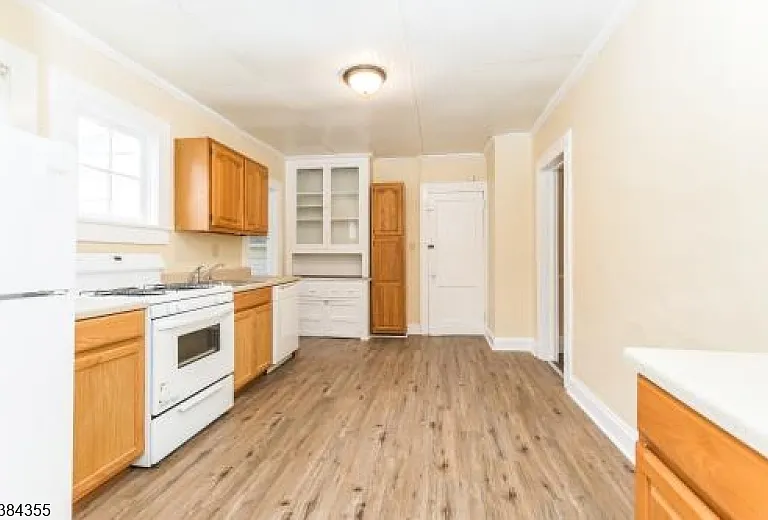 60 Wildwood Ave #2 — Photo 9