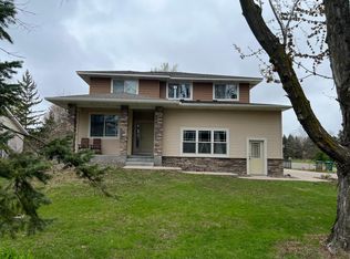 2895 Thunder Bay Ct, Little Canada, MN 55117