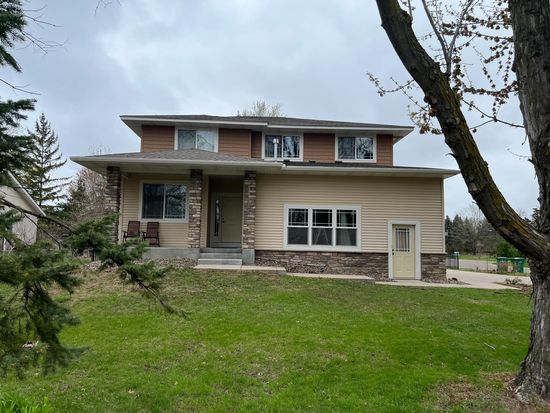 2895 Thunder Bay Ct, Little Canada, MN 55117