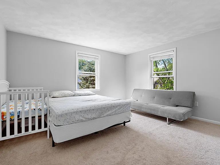 9 Rhodes St — Photo 19