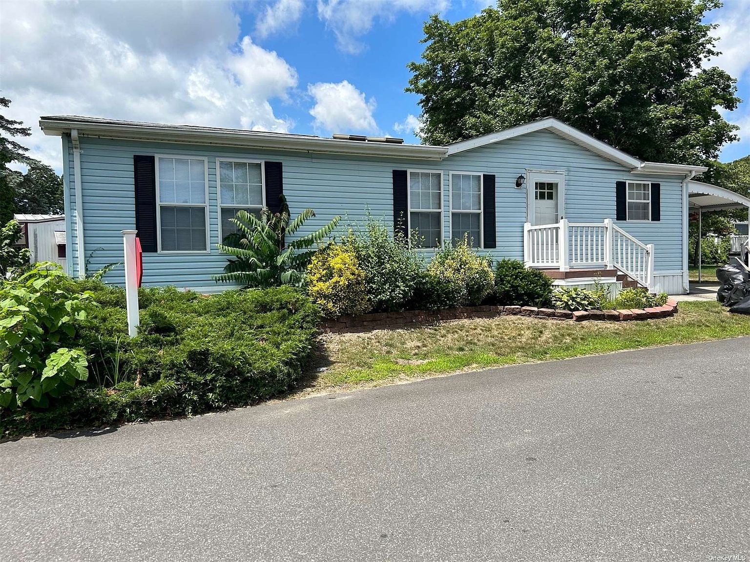 1661321 Old Country Road, Riverhead, NY 11901 Zillow