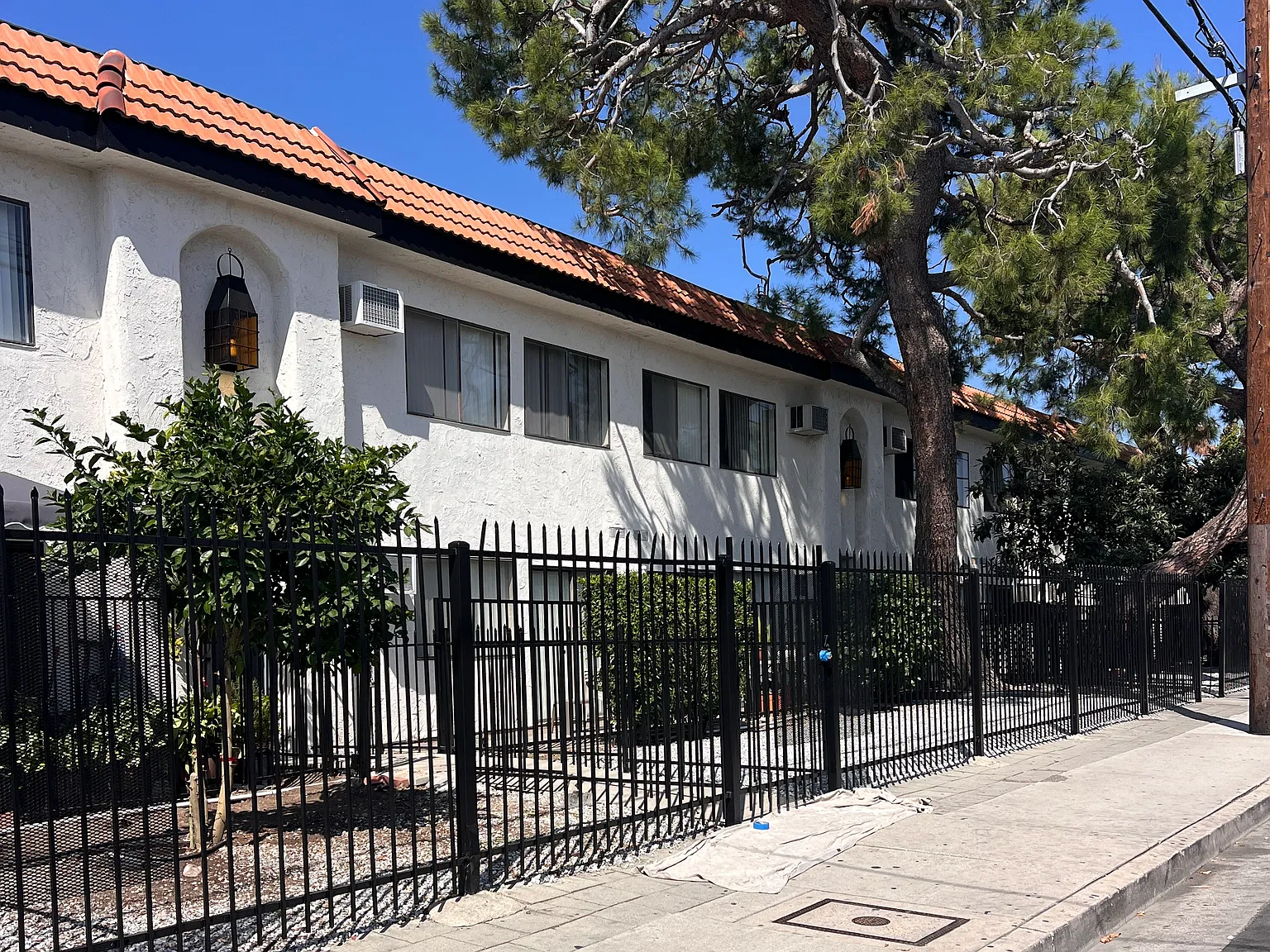 2 bed, $2,250 — Photo 1