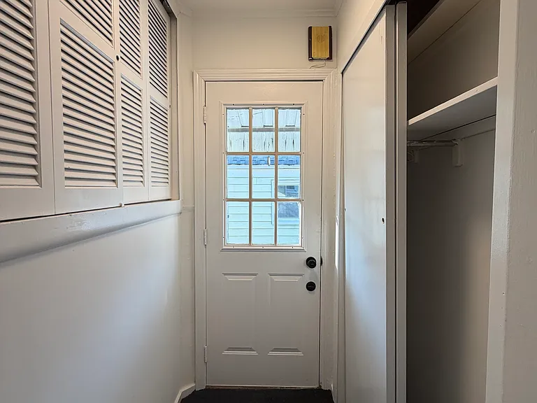 W Hitchcock Ave — Photo 8