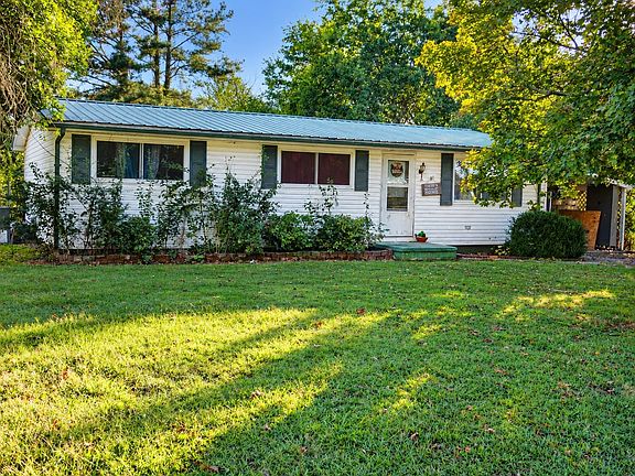 3rd image of 226 George Bates Rd