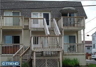2nd image of 12 6th St #10