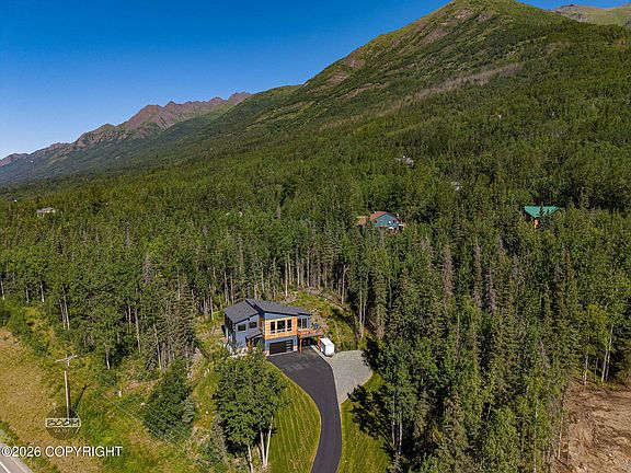 4th image of 27615 Eagle River Rd