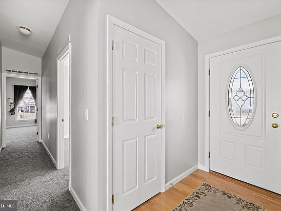 5th image of 21 Catts Ln #27