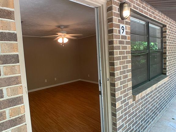 4th image of 837 N Gay St #9