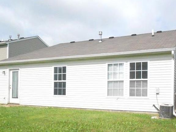 2nd image of 2007 Blue Pine Ln