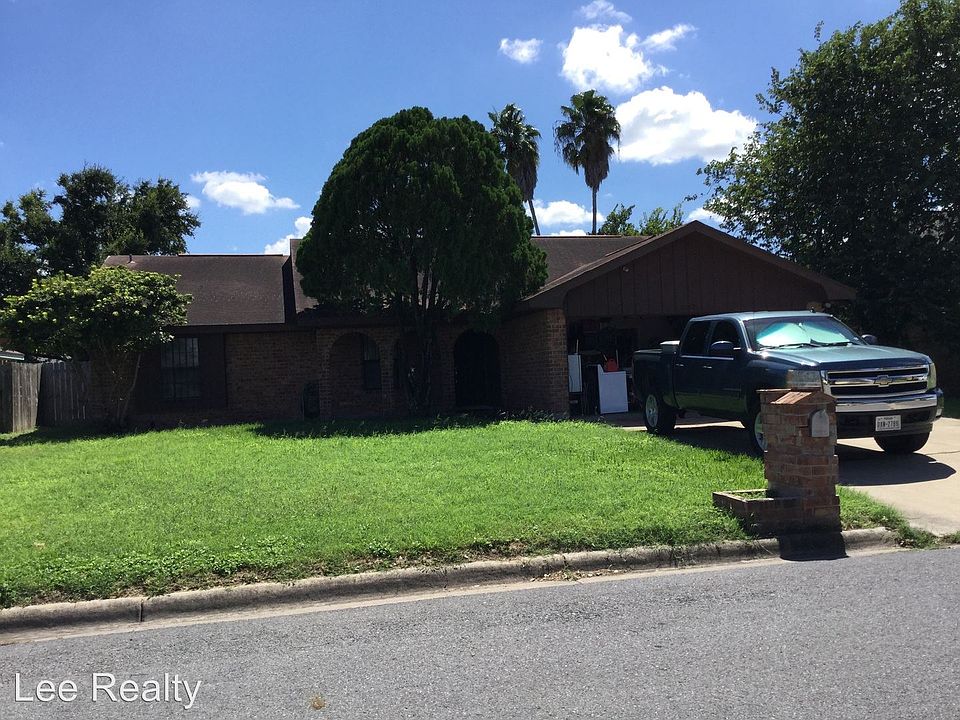1st image of 2117 Pelican Ave