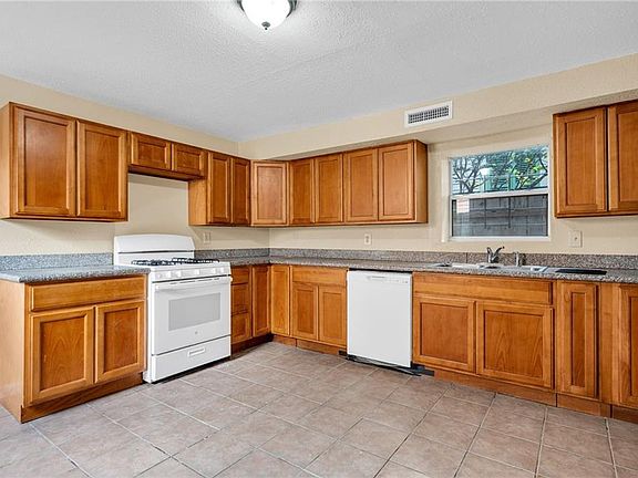 5th image of 3404 N Rampart St